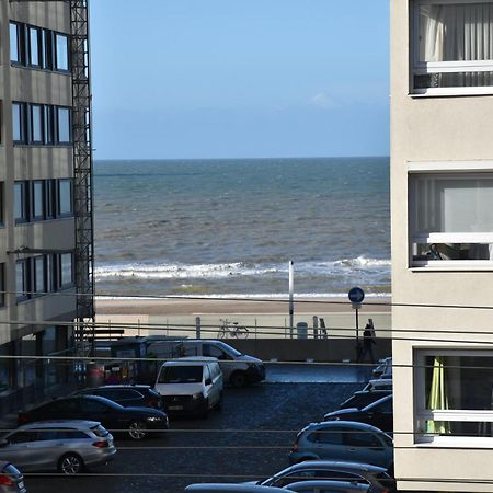 Lichtrijk 2-Slaapkamerappartement Met Zeezicht En Gratis Parking ออสเทนด์ ภายนอก รูปภาพ