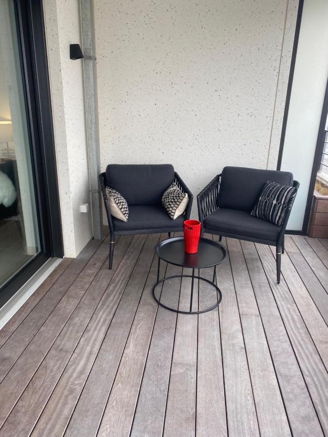 Lichtrijk 2-Slaapkamerappartement Met Zeezicht En Gratis Parking ออสเทนด์ ภายนอก รูปภาพ